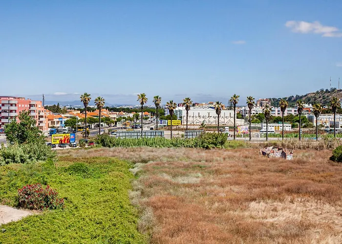 Remarkable 1 Bedroom Apartment Costa Da Caparica