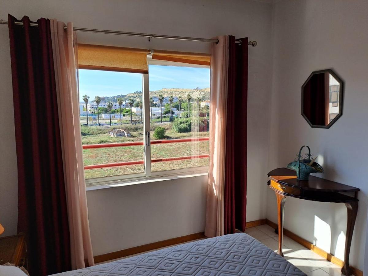 Remarkable 1 Bedroom * Costa da Caparica